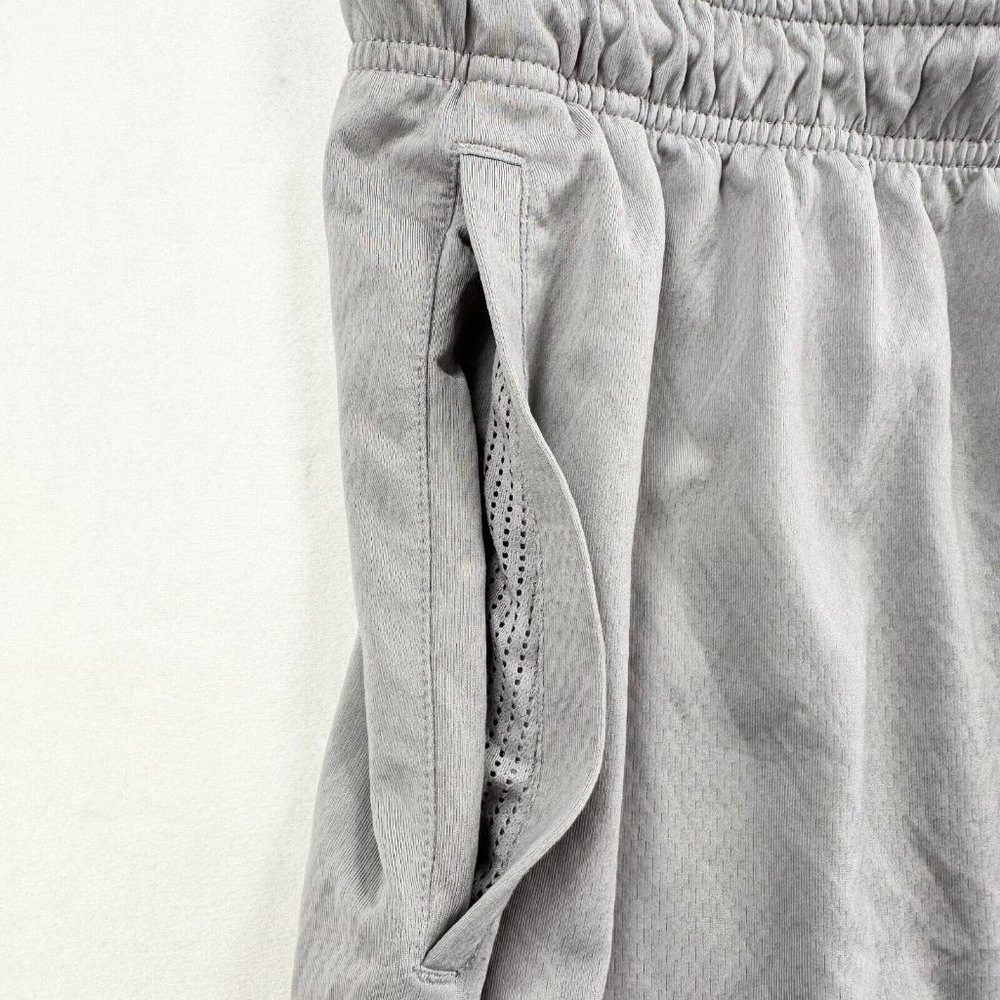 Nike Basketball Shorts Mens XL Grey Dri Fit Lightweight Running Sports Trunks - Picture 4 of 12